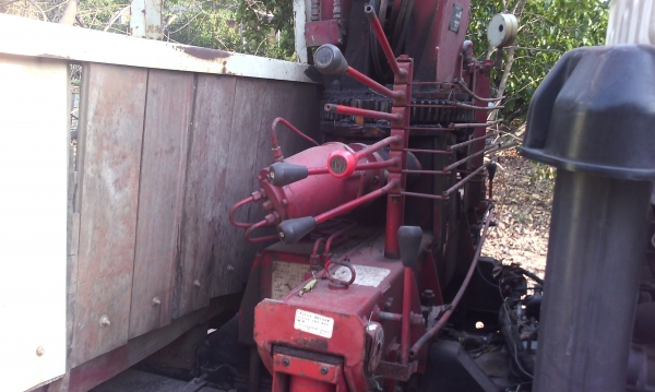 ขายด่วนรถ6ล้อNQRเครือง175แรงติดเครนUNICท้องวี2.20ตัน