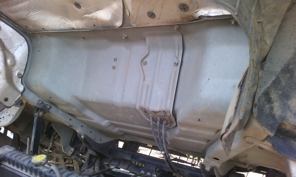 ขายด่วนรถ6ล้อNQRเครือง175แรงติดเครนUNICท้องวี2.20ตัน