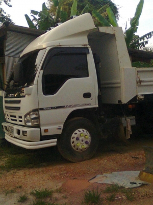 หกล้อดั้ม อีซูซุ130แรง รถห้างปี50 เอกสาร ทะเบียนพร้อมโอน