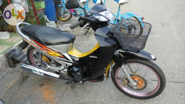 wave125sพร้อมใช้เครื่องไม่ดัง สีสวย