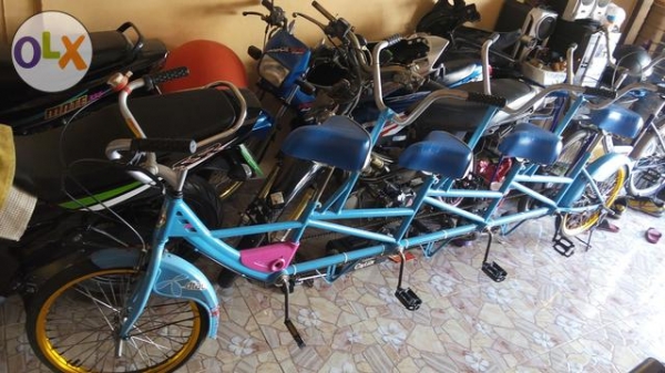 จักรยานสี่ที่นั่งสภาพสวยใหม่ๆ