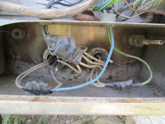 ถังเก็บ ถังพัก ถังผสม ถังนำสเตนเลส พร้อมกลไก