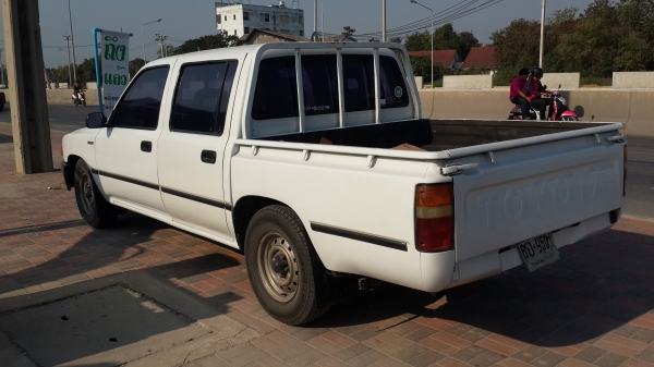 ขายถูก โตโยต้า 4 ประตู ขายถูก โตโยต้า 4 ประตู