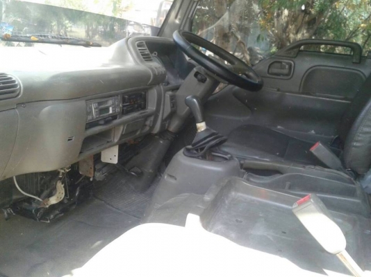 ขาย6ล้ออีซูซุNPR110 พ.เพาเวอร์ เบรคทิ๊ฟฟี่ แชชซีสวยเครื่องดี สภาพพร้อมใช้งานกระบะบรรทุกยาว4.30เมตร เอกสารเล่มทะเบียนพร้อมโอน