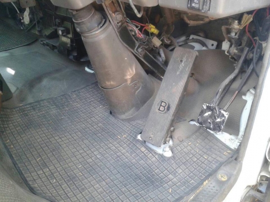 ขาย6ล้ออีซูซุNPR110 พ.เพาเวอร์ เบรคทิ๊ฟฟี่ แชชซีสวยเครื่องดี สภาพพร้อมใช้งานกระบะบรรทุกยาว4.30เมตร เอกสารเล่มทะเบียนพร้อมโอน