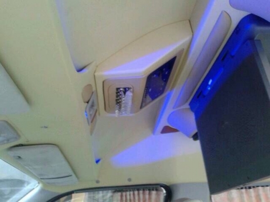 ขายรถตู้TOYOTA Commuter หลังคาสุงปี 2009 แต่งวีไอพีเต็มๆ เบาะหนัง 4 แถว ราคา 695,000 บาท โทร0922726669ตันหยงค่ะ ขายรถตู้TOYOTA Commuter หลังคาสุงปี 2009 แต่งวีไอพีเต็มๆ เบาะหนัง 4 แถว ราคา 695,000 บาท โทร0922726669ตันหยงค่ะ