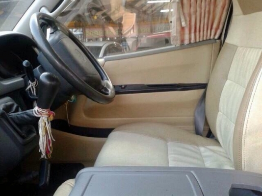 ขายรถตู้TOYOTA Commuter หลังคาสุงปี 2009 แต่งวีไอพีเต็มๆ เบาะหนัง 4 แถว ราคา 695,000 บาท โทร0922726669ตันหยงค่ะ ขายรถตู้TOYOTA Commuter หลังคาสุงปี 2009 แต่งวีไอพีเต็มๆ เบาะหนัง 4 แถว ราคา 695,000 บาท โทร0922726669ตันหยงค่ะ