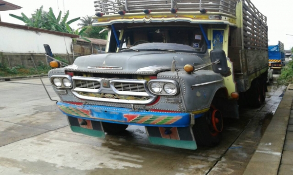 สิบล้อหน้ายาว(ดั้ม)2 เพลาเดิมๆ เครื่อง 6BD1 คัสซีสวย สิบล้อหน้ายาว(ดั้ม)2 เพลาเดิมๆ เครื่อง 6BD1 คัสซีสวย