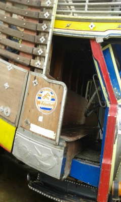 สิบล้อหน้ายาว(ดั้ม)2 เพลาเดิมๆ เครื่อง 6BD1 คัสซีสวย สิบล้อหน้ายาว(ดั้ม)2 เพลาเดิมๆ เครื่อง 6BD1 คัสซีสวย