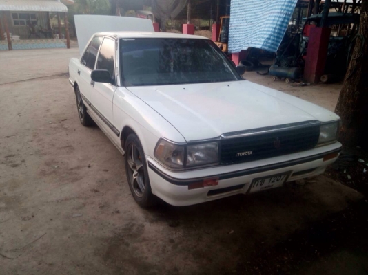 ขายToyota ขับหลังเครื่องดีเซล 6สูบพวงมาลัยpower. แม็ก17" ดิสเบรคสี่ล้อ