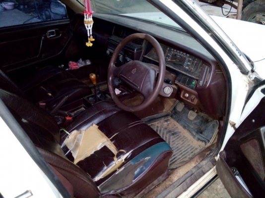 ขายToyota ขับหลังเครื่องดีเซล 6สูบพวงมาลัยpower. แม็ก17" ดิสเบรคสี่ล้อ