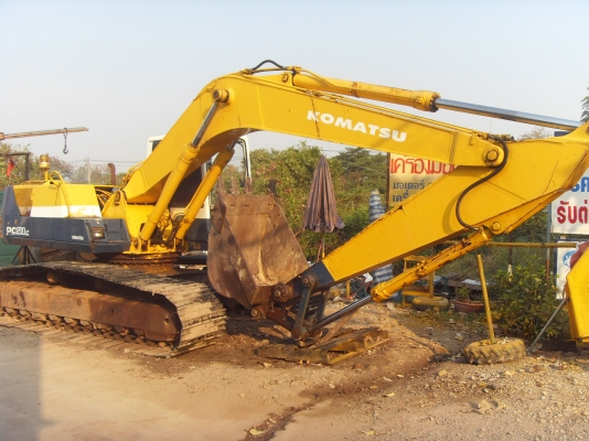 ขายรถแบ๊คโฮ KOMATSU  pc-200 LC รุ่น 5