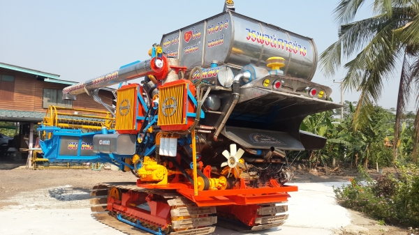 ขายรถเกี่ยวข้าว ขายรถเกี่ยวข้าว