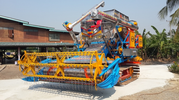 ขายรถเกี่ยวข้าว ขายรถเกี่ยวข้าว