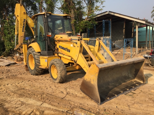ขาย Komatsu WB93R. ปี2007 สภาพพร้อมใช้งาน เล่มทะเบียนพร้อมโอน
