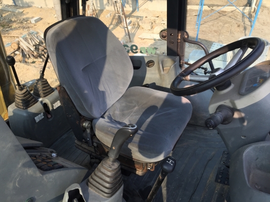 ขาย Komatsu WB93R. ปี2007 สภาพพร้อมใช้งาน เล่มทะเบียนพร้อมโอน