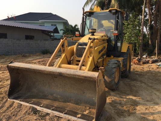 ขาย Komatsu WB93R. ปี2007 สภาพพร้อมใช้งาน เล่มทะเบียนพร้อมโอน