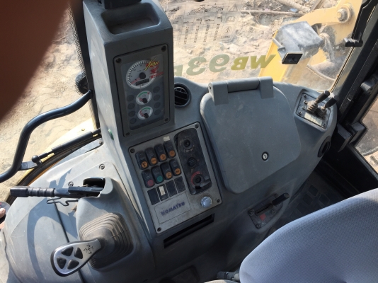 ขาย Komatsu WB93R. ปี2007 สภาพพร้อมใช้งาน เล่มทะเบียนพร้อมโอน
