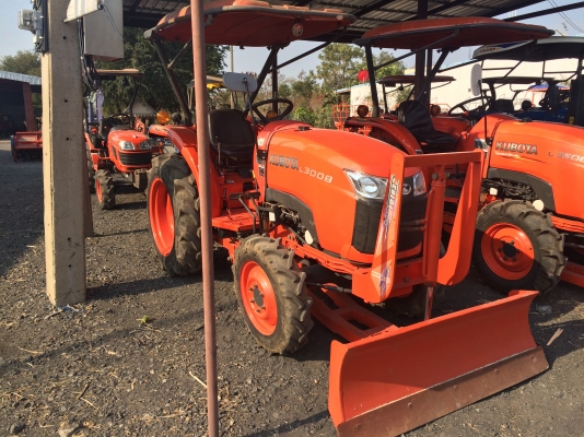 Kubota L3008