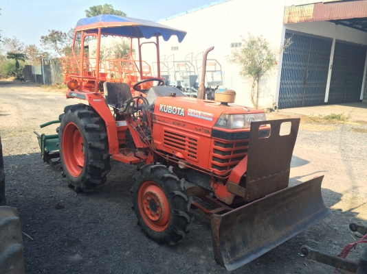 Kubota L2605
