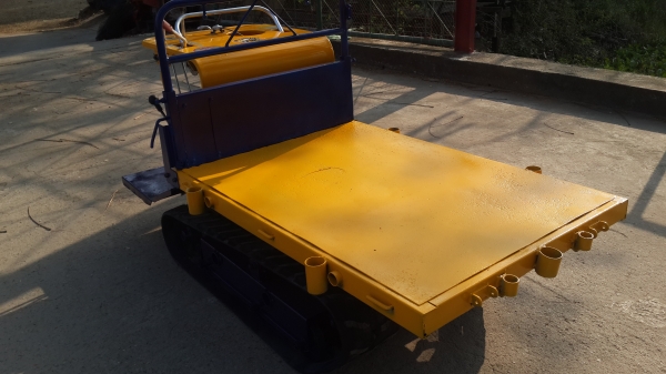 รถบรรทุกการเกษตรและก่อสร้าง รหัส J -17