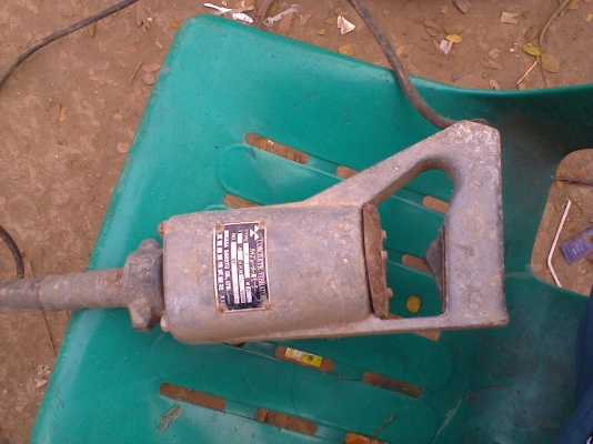 เครื่องจี้ปูนญี่ปุ่น