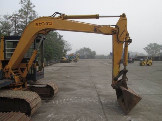 ขายด่วน KOMATSU PC60-3 รถนำเข้าจากญี่ปุ่นใบแทรคใหญ่สภาพสวย เครื่องปั้มดี