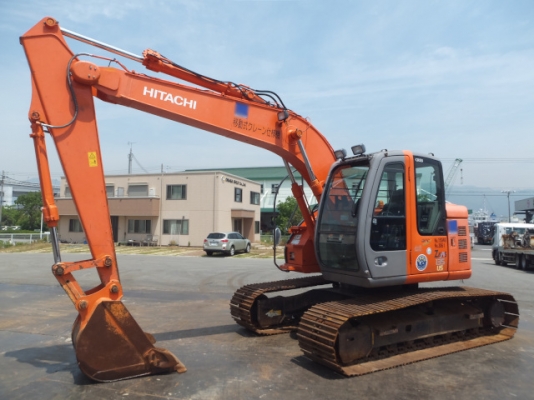 ขายด่วนรถขุด  Hitachi ZX135US  ปี 2006 นำเข้าจากญี่ปุ่นสภาพสวย ยังไม่เคยใช้งานในไทยเดินทางมาถึงไทยแล้วค่ะ