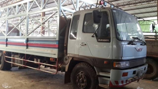 HINO FF3H เครื่องHO7D กะบะยาม 7.4 เมตร มีสไลด์ขึ้น มอไซด์ครับ