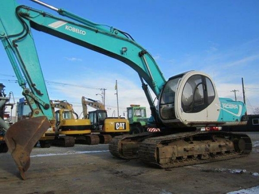 ขายด่วน KOBELCO SK200-2  มาร์คไฟว์  เก่าญี่ปุ่นยังไม่ได้ใช้งานในไทย สภาพสวย เครื่องปั้มดีใช้งานมาน้อย แค่ 24xx ชม.  ไฟฟ้าครบ