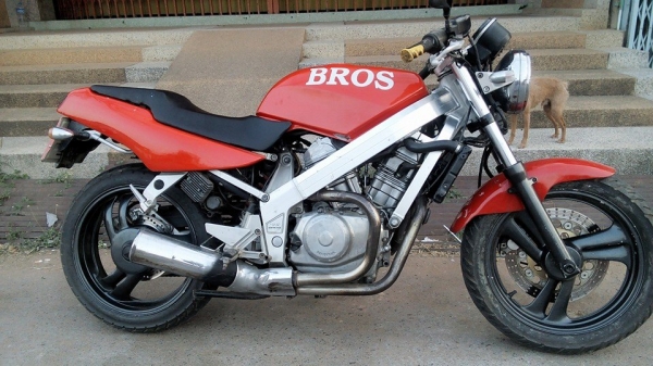 ขาย Honda bros400
