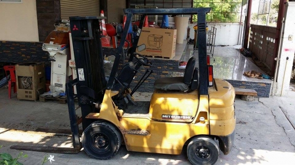 รถโฟล์คลิฟต์ MITSUBISHI เก่าญี่ปุ่น ขนาด 1.5 ตัน เครื่องยนต์เบนซิน ยกสูง 3 เมตร สภาพดีพร้อมใช้งาน รถโฟล์คลิฟต์ MITSUBISHI เก่าญี่ปุ่น ขนาด 1.5 ตัน เครื่องยนต์เบนซิน ยกสูง 3 เมตร สภาพดีพร้อมใช้งาน
