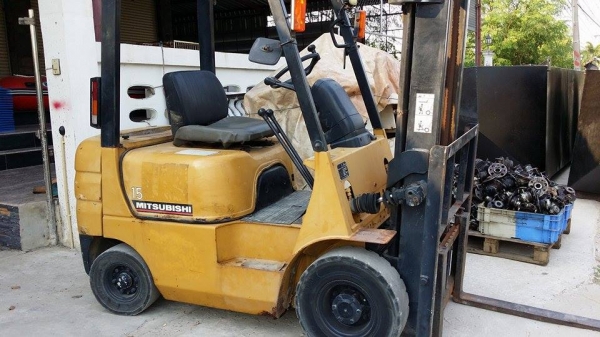รถโฟล์คลิฟต์  MITSUBISHI เก่าญี่ปุ่น ขนาด 1.5 ตัน เครื่องยนต์เบนซิน  ยกสูง 3 เมตร  สภาพดีพร้อมใช้งาน