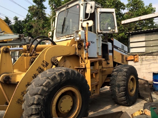 รถตักล้อยาง KOMATSU 530