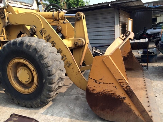 รถตักล้อยาง KOMATSU 530