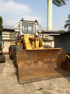 รถตักล้อยาง KOMATSU 530