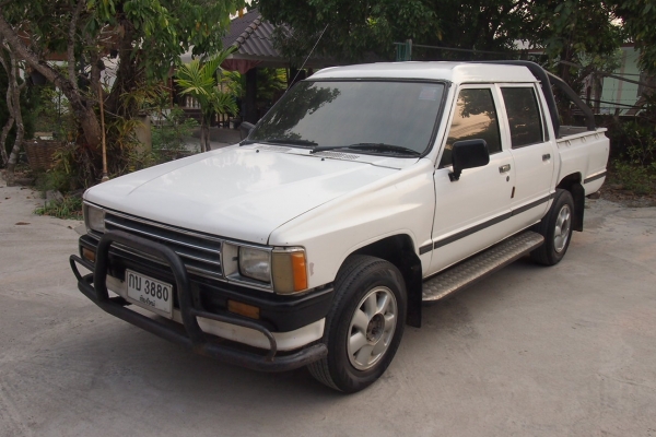 ขายรถใช้งาน toyota ln56 4ประตูหัวสูง ราคา 69,000.- สภาพกลางๆ (ที่เชียงใหม่) ขายรถใช้งาน toyota ln56 4ประตูหัวสูง ราคา 69,000.- สภาพกลางๆ (ที่เชียงใหม่)