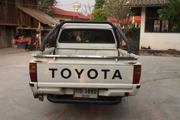 ขายรถใช้งาน toyota ln56 4ประตูหัวสูง ราคา 69,000.- สภาพกลางๆ (ที่เชียงใหม่) ขายรถใช้งาน toyota ln56 4ประตูหัวสูง ราคา 69,000.- สภาพกลางๆ (ที่เชียงใหม่)