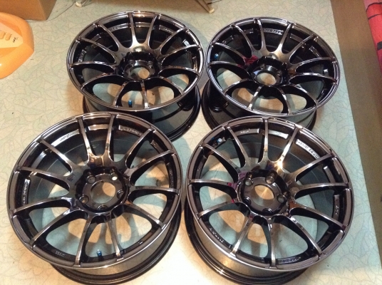 แม็ก 17 นิ้ว 5 รู 114 กว้าง 8.5 นิ้วสีแบล็คโครมเงาๆ แม็ก 17 นิ้ว 5 รู 114 กว้าง 8.5 นิ้วสีแบล็คโครมเงาๆ