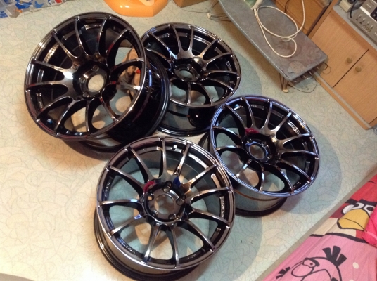 แม็ก 17 นิ้ว 5 รู 114 กว้าง 8.5 นิ้วสีแบล็คโครมเงาๆ แม็ก 17 นิ้ว 5 รู 114 กว้าง 8.5 นิ้วสีแบล็คโครมเงาๆ