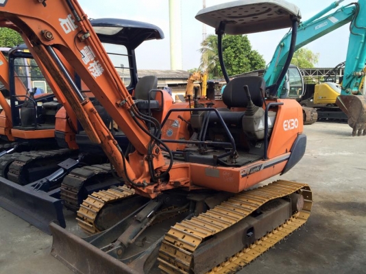รถขุด HITACHI EX30