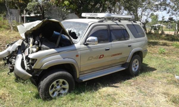 ขายซากพร้อมเล่มชุดโอน โตโยต้า สปอร์ตไรเดอร์ ปี 02 เครื่องคอมมอลเรล 2.5 เกียร์ธรรมดา 4WD