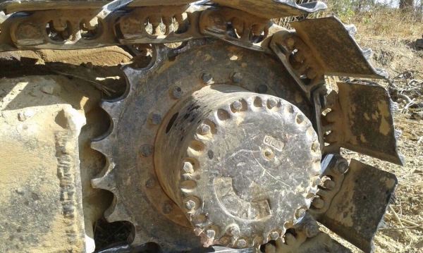 KOMATSU PC 90-6 รถบอดี้สวยมากครับพร้อมทำงานได้เลย เครื่องเดิมปั๊มเดิมทำงานเร็วไม่โหลด ภายในเก๋งสะอาดสวย คอนโทรลยาว แอร์เย็น ขับง่ายคล่องตัวสุดๆครับ ภายนอกบอดี้สวยสีสันเดิมๆ ช่วงล่างเอวแน่น โรลเลอร์โซ่บูทใบแทรกหนาดีประมาณ 60\% พร้อมทำงานได้เลย เอกสารสัญญาซื