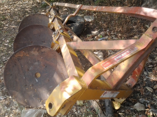 ขายตามสภาพ พาน3ใบ24นิ้วสภาพสวยติดมากับรถไถ50แรงคูโบตายีห้อCCTลดเหลือ22500บาท ขายตามสภาพ พาน3ใบ24นิ้วสภาพสวยติดมากับรถไถ50แรงคูโบตายีห้อCCTลดเหลือ22500บาท