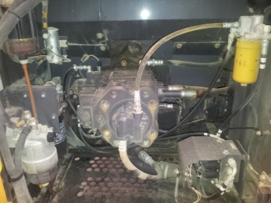 ขาย SUMITOMO SH200-5 รถขุดเก่านอกสภาพดี สนใจติดต่อ 098-246-3778 น๊อค