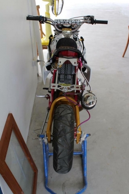 KSR ชุดแต่งทั่งคัน มีเล่ม ทะเบียนครบชุดแต่งทั้งคัน