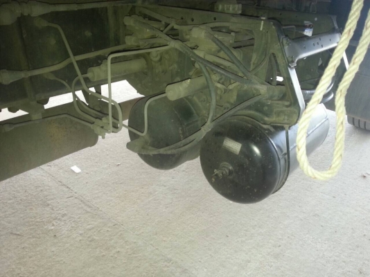 (ขายยตัดเงินสด900000.)195 แรง 10ล้อเพลาเดียว ปี 47 รถสวยมาก...รถห้างแท้เดิมๆ