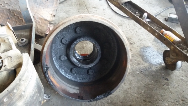 ขายชุดเพลาหาม ตุ๊กตาพร้อมแนบ 2ชุด ดุมพร้อมกระทะเบรก ของ UD 430