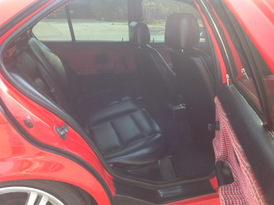 ขายE36เครื่องหัวฉีดเกียAUTO+แก๊สLPGหัวฉีด รถสวยพร้อมใช้ ภาษี59