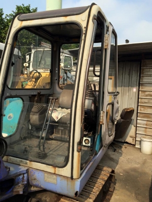 รถขุด AIRMAN AX25